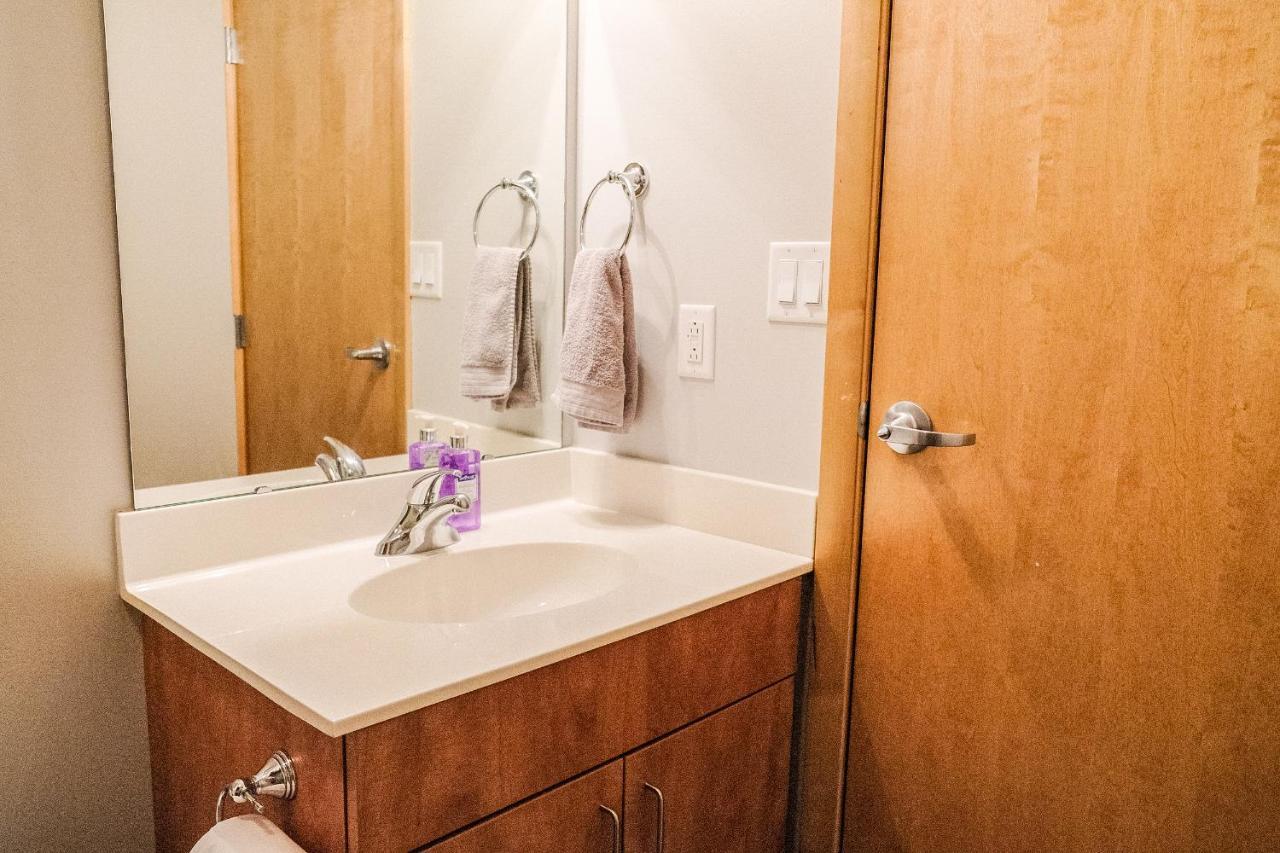 Апартаменты Modern Lofts Next To Georgia St. & Convention Ctr. Индианаполис Экстерьер фото