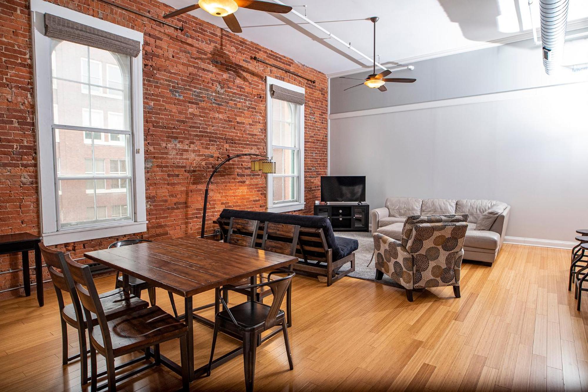 Апартаменты Modern Lofts Next To Georgia St. & Convention Ctr. Индианаполис Экстерьер фото