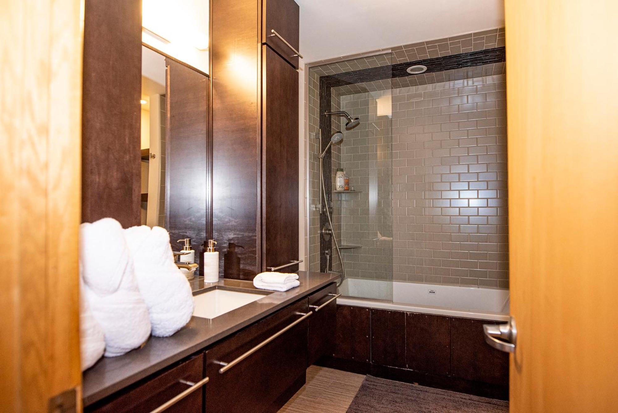 Апартаменты Modern Lofts Next To Georgia St. & Convention Ctr. Индианаполис Экстерьер фото